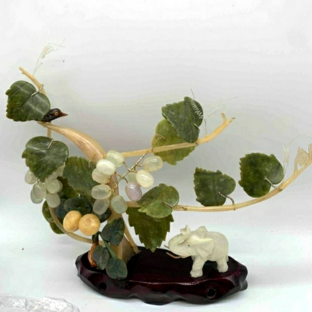Crystal stones Grape Bonsai Tree of Life Art Sculptures Elephant Asian decor Cy